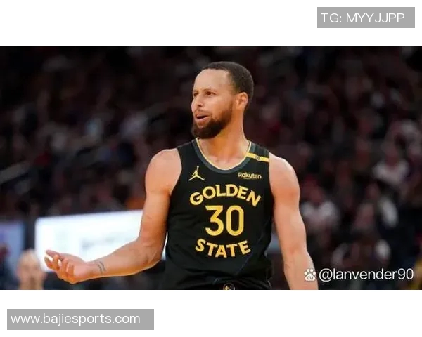 巴特勒表现低迷15投仅5中贡献20分8板5助下半场状态更差仅8投2中